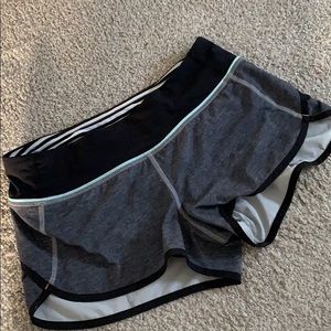 Size 2 lulu lemon shorts